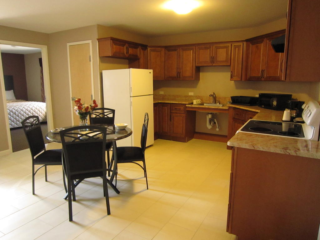 Red Carpet Inn And Suites Monmouth Junction Quarto foto
